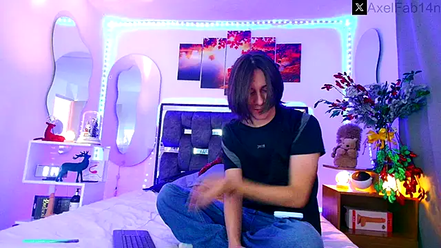 Snapshot of Alex_and_Fabian chatting on 12.10.24 Alex and Fabian online show from 12.10.24