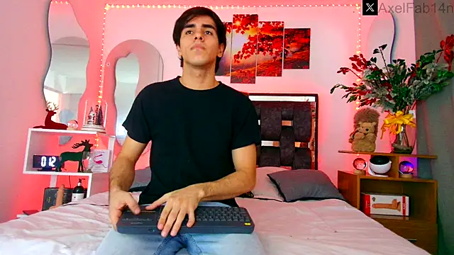 Snapshot of Alex_and_Fabian chatting on 12.12.24 Alex and Fabian online show from 12.12.24