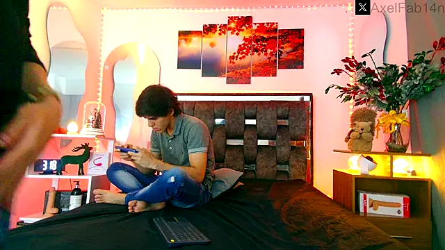 Snapshot of Alex_and_Fabian chatting on 12.16.24 Alex and Fabian online show from 12.16.24