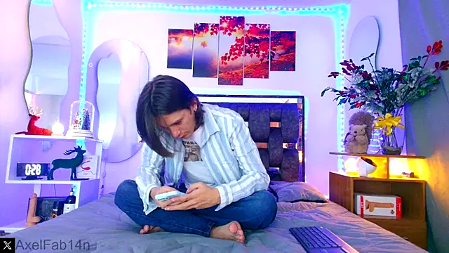 Snapshot of Alex_and_Fabian chatting on 12.21.24 Alex and Fabian online show from 12.21.24