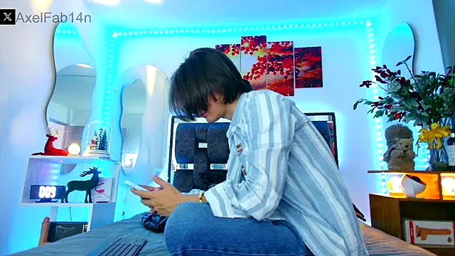 Snapshot of Alex_and_Fabian chatting on 12.24.24 Alex and Fabian online show from 12.24.24