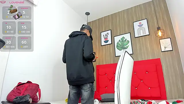 Snapshot of Hotkoljeixxx chatting on 12.10.24 Hotkoljeixxx online show from 12.10.24