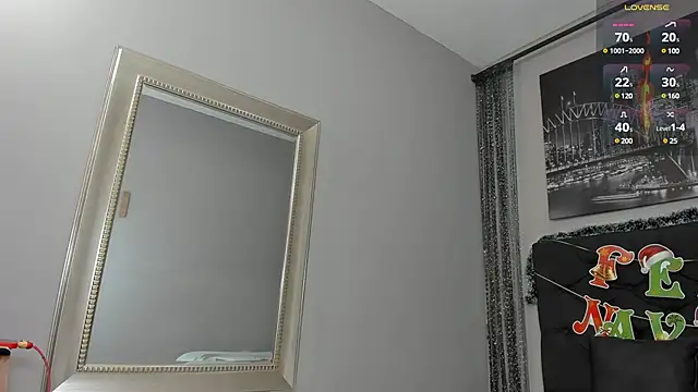 Snapshot of Hotkoljeixxx chatting on 12.30.24 Hotkoljeixxx online show from 12.30.24