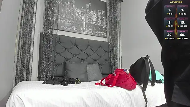 Snapshot of Hotkoljeixxx chatting on 01.12.25 Hotkoljeixxx online show from 01.12.25