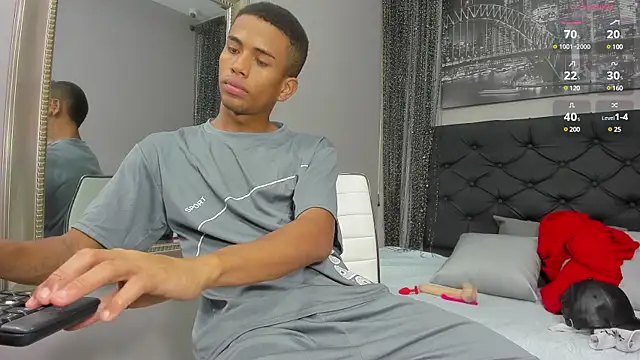 Snapshot of Hotkoljeixxx chatting on 02.07.25 Hotkoljeixxx online show from 02.07.25