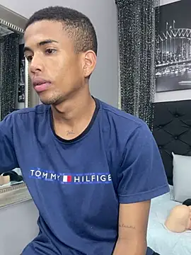 Snapshot of Hotkoljeixxx chatting on 02.08.25 Hotkoljeixxx online show from 02.08.25