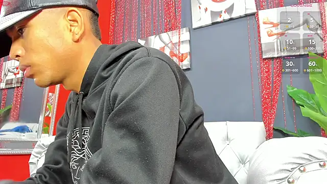 Snapshot of Hotkoljeixxx chatting on 03.02.25 Hotkoljeixxx online show from 03.02.25