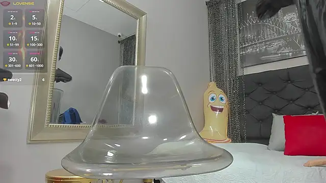 Snapshot of Hotkoljeixxx chatting on 03.14.25 Hotkoljeixxx online show from 03.14.25