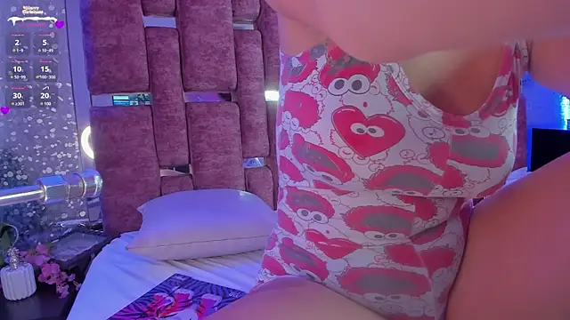 AlessiaDouce online show from 12.28.24