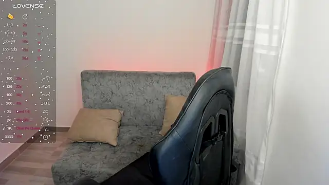 Snapshot of kathe_ryder_1_v chatting on 09.17.25 kathe ryder 1 v online show from 09.17.25