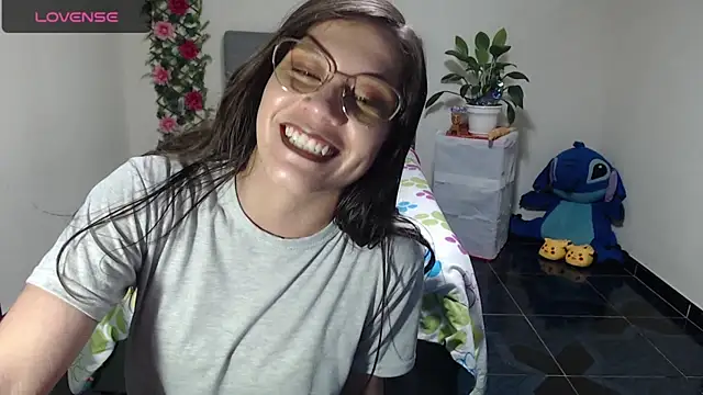 Snapshot of Yeliana_Will chatting on 03.06.25 Yeliana Will online show from 03.06.25