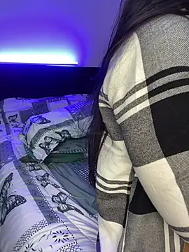 Snapshot of Isa_bel chatting on 12.10.24 Isa bel online show from 12.10.24