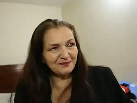 Snapshot of Bellaisa chatting on 03.05.25 Bellaisa online show from 03.05.25