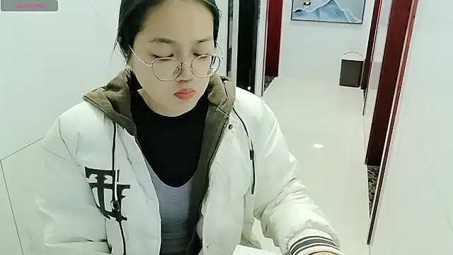 luoxuwen online show from 12.05.24