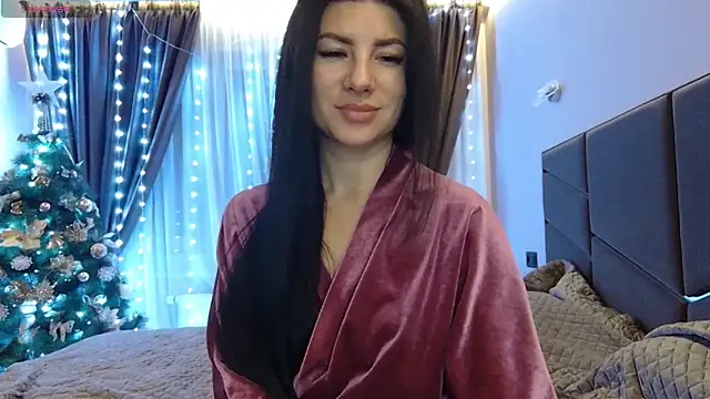 Snapshot of NessyStar chatting on 12.27.24 NessyStar online show from 12.27.24