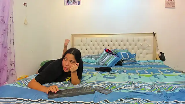 fenixonfire  online show from 02.11.25