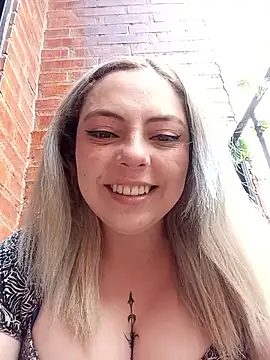 madelaine- online show from 01.14.26