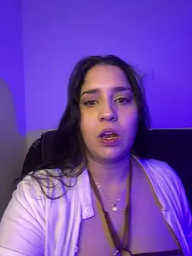 Snapshot of valentina_jonnes1 chatting on 06.28.26 valentina jonnes1 online show from 06.28.26