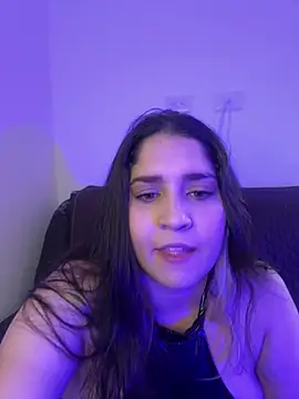 Snapshot of valentina_jonnes1 chatting on 07.05.26 valentina jonnes1 online show from 07.05.26