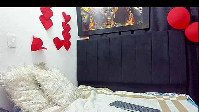 Snapshot of Evaaross_2345 chatting on 03.01.25 Evaaross 2345 online show from 03.01.25