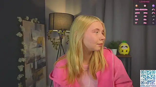 DaisyElmers online show from 01.27.25