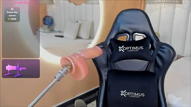 Snapshot of zia_cooper chatting on 01.08.25 zia cooper online show from 01.08.25