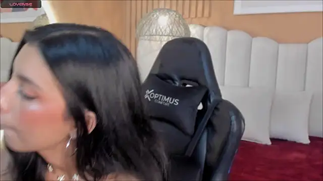 Snapshot of zia_cooper chatting on 03.13.25 zia cooper online show from 03.13.25