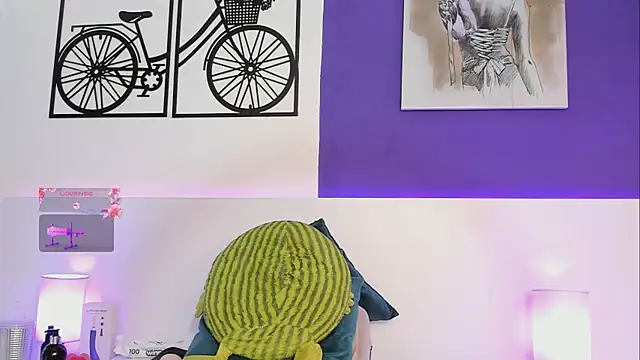 Izzy bellx online show from 10.22.25