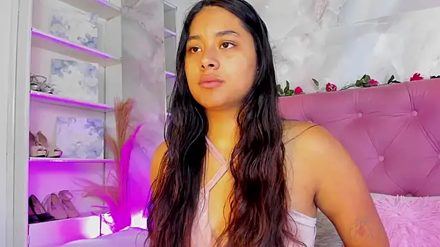 AnnaQueen  online show from 10.27.25