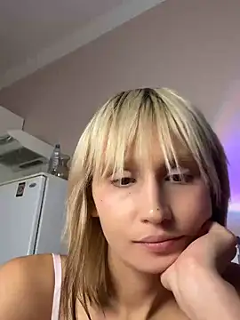 Snapshot of bigbabykiki chatting on 09.18.25 bigbabykiki online show from 09.18.25