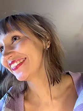 Snapshot of bigbabykiki chatting on 10.18.25 bigbabykiki online show from 10.18.25