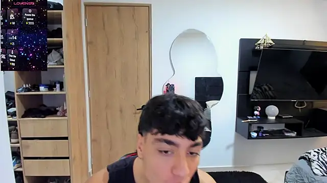 Snapshot of Cristhian_Evans chatting on 09.13.25 Cristhian Evans online show from 09.13.25