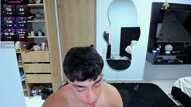 Snapshot of Cristhian_Evans chatting on 09.24.25 Cristhian Evans online show from 09.24.25