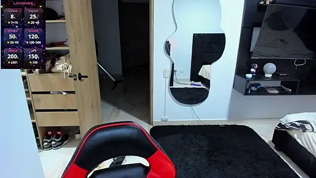 Snapshot of Cristhian_Evans chatting on 10.01.25 Cristhian Evans online show from 10.01.25