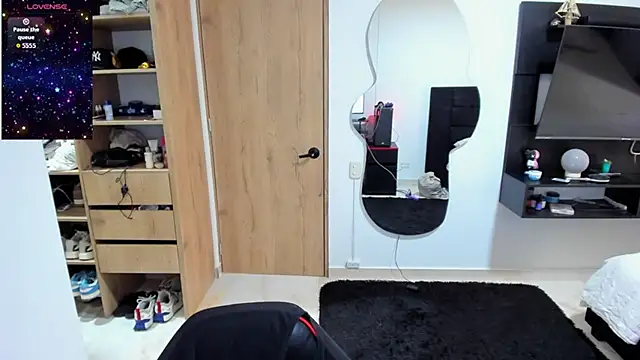 Snapshot of Cristhian_Evans chatting on 10.23.25 Cristhian Evans online show from 10.23.25