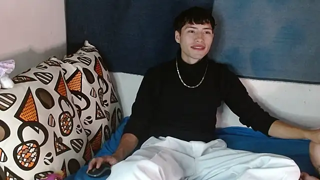 nolanjay  online show from 02.10.25