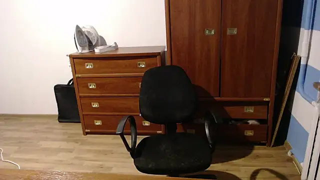 Butterfly Lily online show from 02.28.25