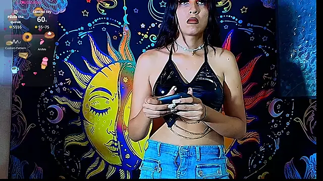 Snapshot of Angel-dust09 chatting on 10.30.25 Angel-dust09 online show from 10.30.25