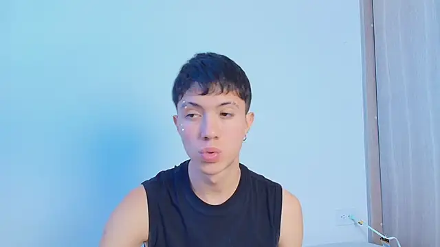 Snapshot of Justyn_Ross chatting on 09.20.25 Justyn Ross online show from 09.20.25