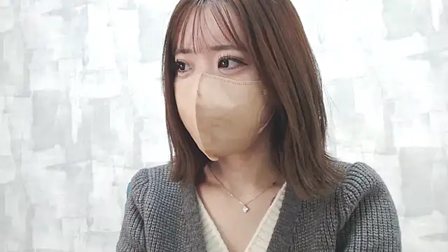 Snapshot of LOVE_MOMO_LOVE chatting on 01.14.25 LOVE MOMO LOVE online show from 01.14.25