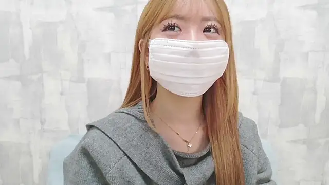 LOVE MOMO LOVE online show from 03.21.26