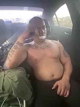 Snapshot of EatMyCake831 chatting on 12.22.24 EatMyCake831 online show from 12.22.24