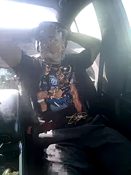 Snapshot of EatMyCake831 chatting on 10.23.25 EatMyCake831 online show from 10.23.25