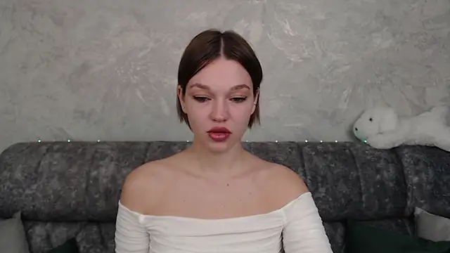 Snapshot of DanaLoved chatting on 03.22.25 DanaLoved online show from 03.22.25