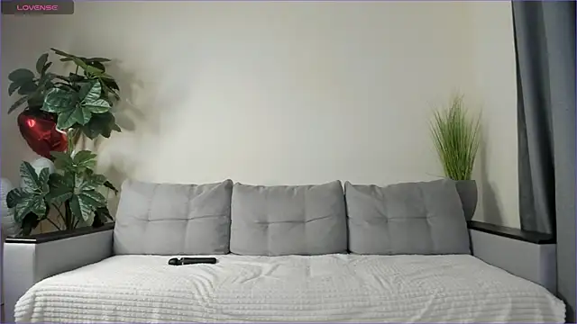 NicoleLuv online show from 02.26.25