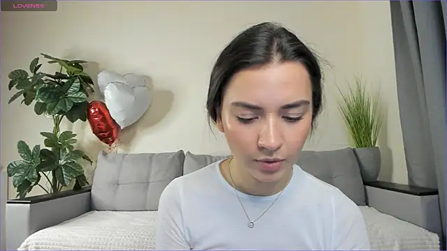 NicoleLuv online show from 03.17.25