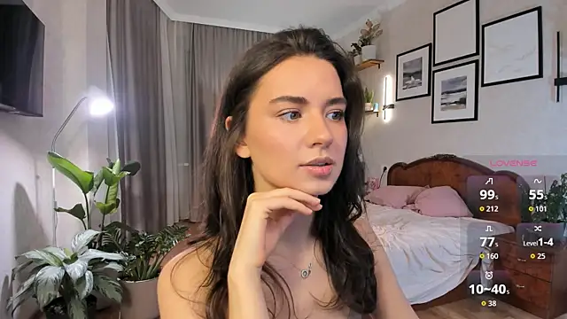 NicoleLuv online show from 12.14.25