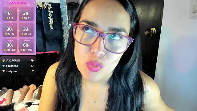 Fiorela Ocean  online show from 03.11.25