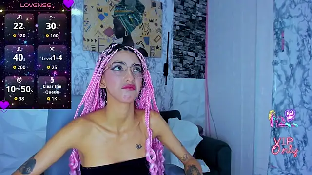 Queen Cuarxxo online show from 04.11.26