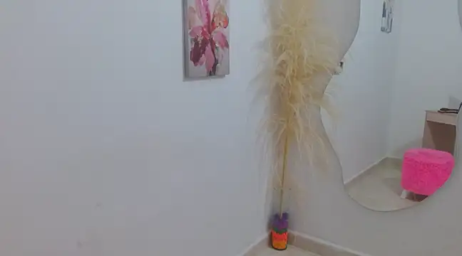Snapshot of Mary_Pompis chatting on 12.28.24 Mary Pompis online show from 12.28.24
